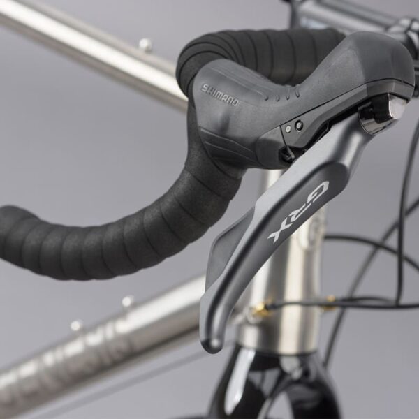 Vélo gravel Genesis Croix de Fer Titane – Image 7
